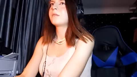 Snapshot of pamelamcmeen chatting on October 4, 2025, 1:20 pm Pamela online show from October 4, 2025, 1:20 pm