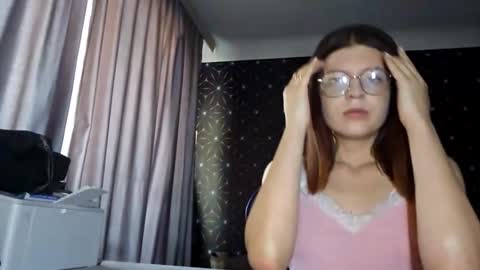 Snapshot of pamelamcmeen chatting on October 21, 2025, 7:31 am Pamela online show from October 21, 2025, 7:31 am