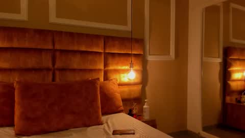 pamelamendez_1 online show from January 18, 2026, 3:43 am