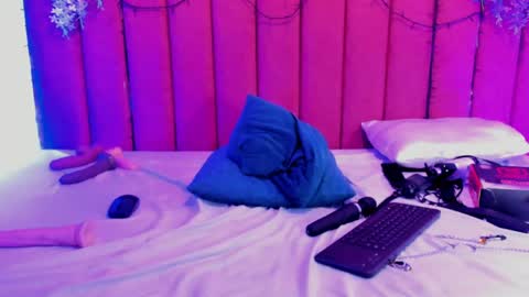 Pamela Ponce online show from April 18, 2026, 7:58 pm