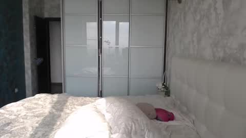 Pamella online show from September 21, 2025, 8:05 am