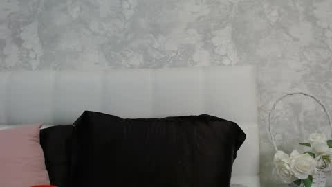 Pamella online show from September 28, 2025, 7:30 pm