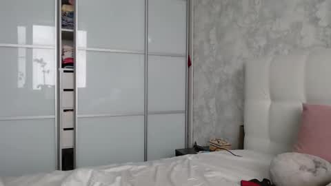 Pamella online show from November 27, 2025, 7:21 am