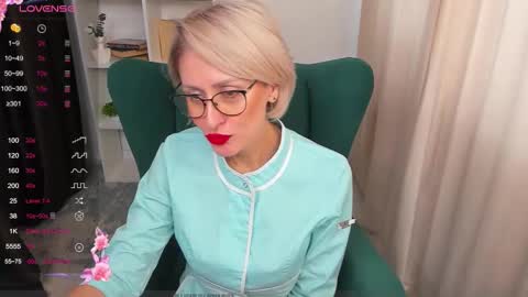 Snapshot of pamellamurphy chatting on October 15, 2025, 7:30 am pamellamurphy online show from October 15, 2025, 7:30 am