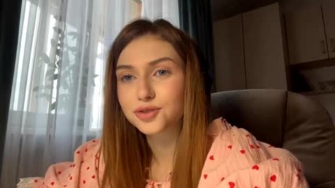 Snapshot of pamulahallquist chatting on May 28, 2026, 3:09 pm Lia online show from May 28, 2026, 3:09 pm