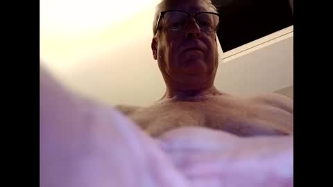 Snapshot of panda320 chatting on March 20, 2026, 10:36 pm panda320 online show from March 20, 2026, 10:36 pm