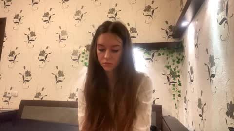 Kate online show from September 18, 2025, 9:17 pm