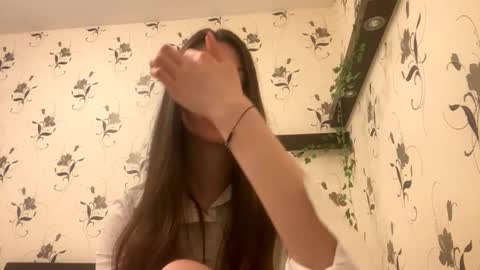 Kate online show from September 27, 2025, 10:15 pm