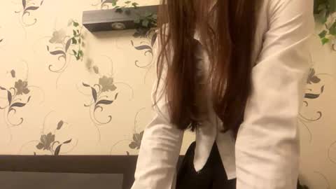 Kate online show from October 9, 2025, 9:24 pm