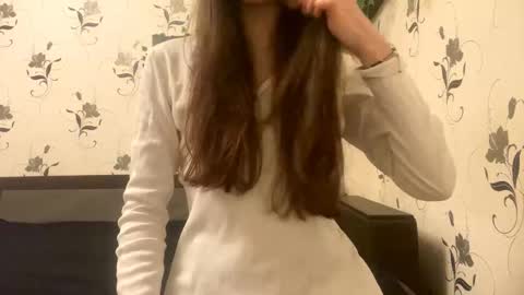 Kate online show from October 11, 2025, 9:24 pm