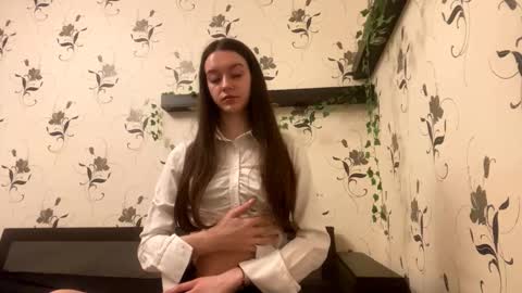 Kate online show from October 16, 2025, 9:27 pm