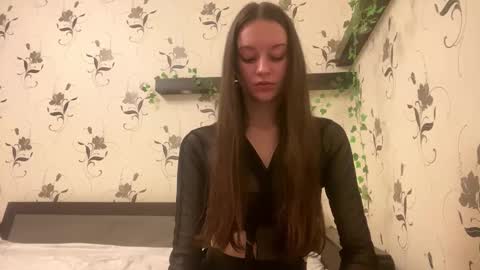 Kate online show from October 26, 2025, 10:15 pm