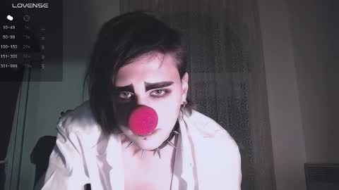 In bio online show from October 4, 2025, 12:52 am