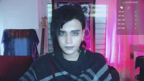 In bio online show from November 15, 2025, 10:01 am