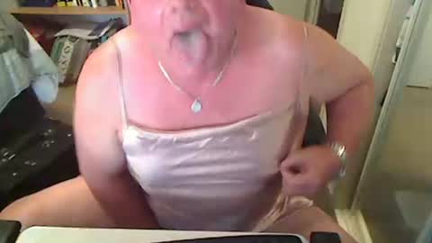 Snapshot of pantyandbraman chatting on December 13, 2024, 8:09 am pantyandbraman online show from December 13, 2024, 8:09 am