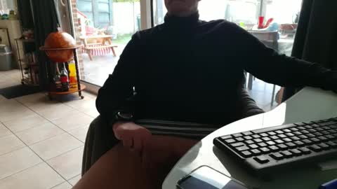 Snapshot of pantyrafke chatting on March 3, 2025, 9:33 am pantyrafke online show from March 3, 2025, 9:33 am