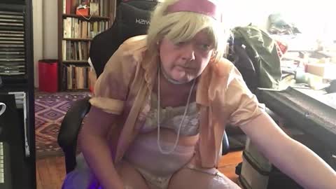 Pantyvioletlace online show from April 11, 2026, 5:28 pm