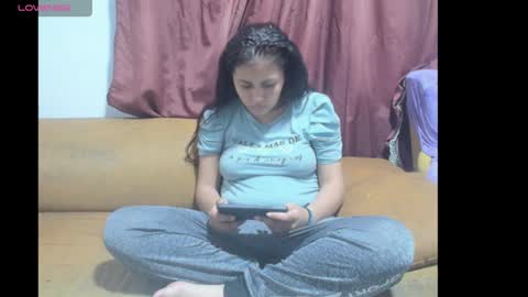 Snapshot of paola_alexander chatting on February 26, 2025, 2:26 am paola y alexander online show from February 26, 2025, 2:26 am