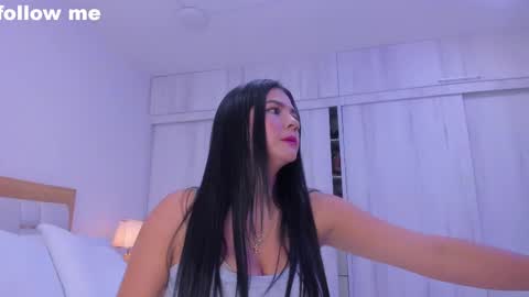 Paola  online show from February 16, 2025, 6:54 pm