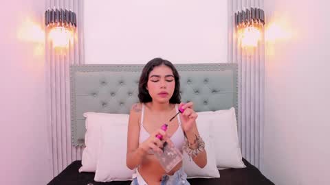 Snapshot of paolab_g chatting on February 6, 2025, 11:54 am online show from February 6, 2025, 11:54 am