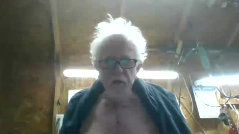 papajb70 online show from July 28, 2026, 2:18 am