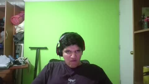 Papito online show from February 9, 2025, 11:46 pm