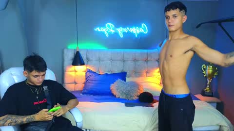 Ryan And Casper online show from December 11, 2024, 11:43 pm