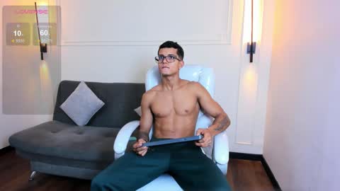 Ryan And Casper online show from November 10, 2025, 9:14 pm