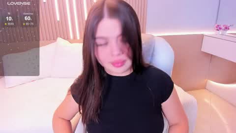 Amy and my doll online show from April 7, 2026, 3:51 am