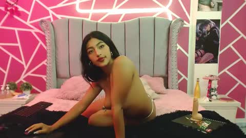 Snapshot of paris_hot12 chatting on January 20, 2025, 5:27 pm paris online show from January 20, 2025, 5:27 pm