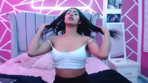 Snapshot of paris_hot12 chatting on January 28, 2025, 1:38 pm paris online show from January 28, 2025, 1:38 pm