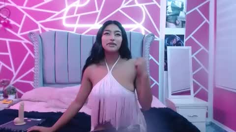 Snapshot of paris_hot12 chatting on January 30, 2025, 3:51 pm paris online show from January 30, 2025, 3:51 pm