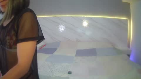 Snapshot of paris_vixen13 chatting on October 22, 2025, 4:40 pm paris_vixen13 online show from October 22, 2025, 4:40 pm