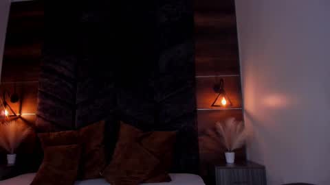 PARIS online show from March 4, 2025, 1:55 am