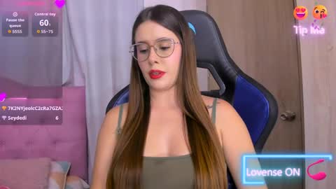 Snapshot of parisshayk chatting on April 24, 2026, 6:21 pm Paris online show from April 24, 2026, 6:21 pm
