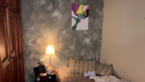 connie online show from February 5, 2025, 10:44 pm