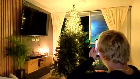 connie online show from November 11, 2025, 2:33 am