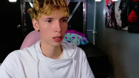 Snapshot of park_jimin1 chatting on September 29, 2025, 12:21 pm park_jimin1 online show from September 29, 2025, 12:21 pm