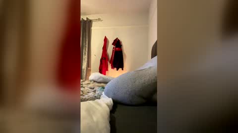 parkertom525 online show from April 12, 2026, 8:03 pm