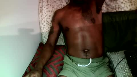 Snapshot of parlaytellio chatting on January 8, 2025, 9:55 pm Parlay Tellio online show from January 8, 2025, 9:55 pm