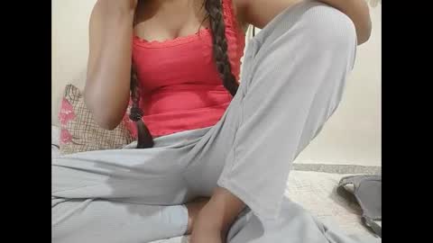 parneetu_642 online show from April 15, 2026, 5:36 am