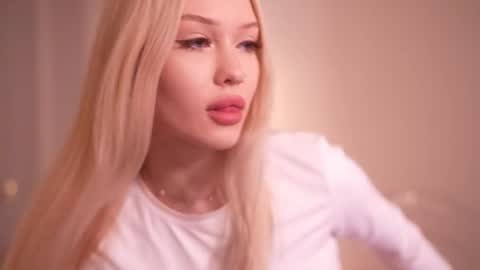 Sofi online show from November 22, 2025, 12:04 pm