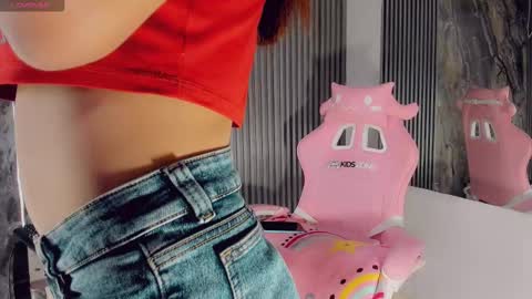 party_fre_girl online show from October 3, 2025, 1:35 am