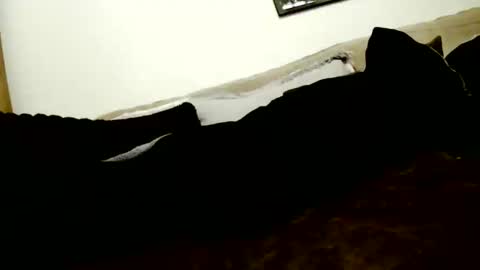 Snapshot of party_n_my_pantz chatting on March 5, 2026, 12:39 am party_n_my_pantz online show from March 5, 2026, 12:39 am