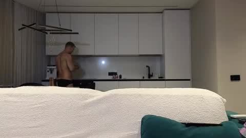 Pashka online show from February 17, 2026, 6:21 am