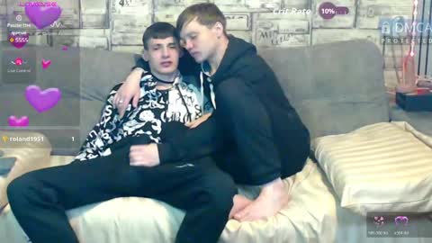 Snapshot of passionate_bonds chatting on April 30, 2026, 3:13 am Max tall dark-haired guy with tattoos and Phil blond-haired online show from April 30, 2026, 3:13 am