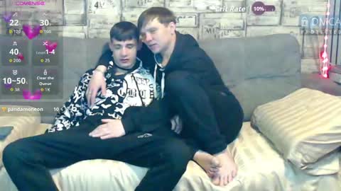Snapshot of passionate_bonds chatting on May 2, 2026, 4:06 am Max tall dark-haired guy with tattoos and Phil blond-haired online show from May 2, 2026, 4:06 am