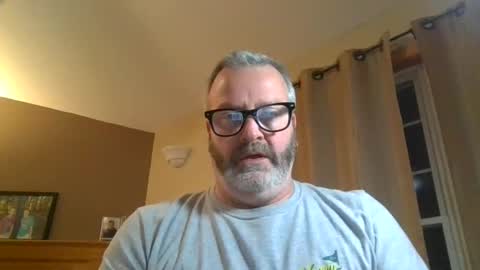 passporttraveler1 online show from December 4, 2024, 2:31 am