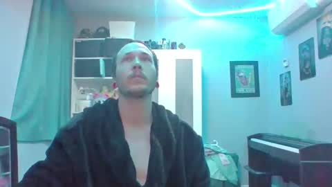 pat0666 online show from September 26, 2025, 1:04 pm