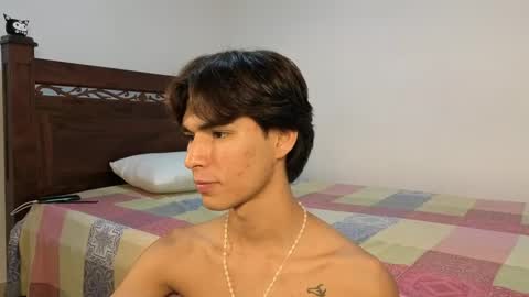 patri_ck_villa online show from September 22, 2025, 10:56 pm